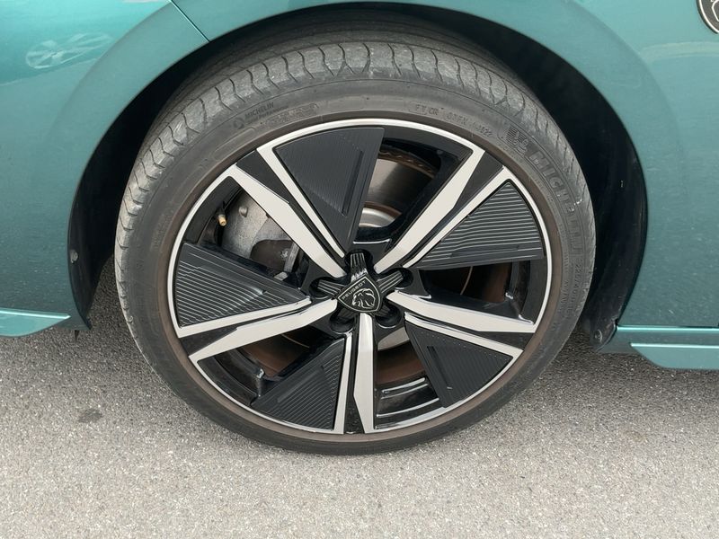 Peugeot 308 1.6 Hybrid GT 2022 – снимка 3