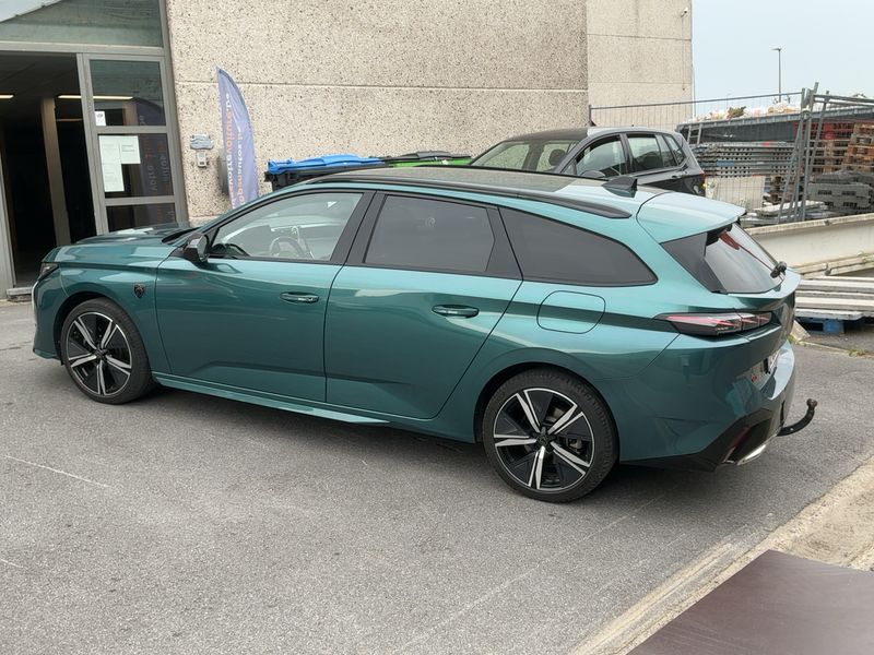 Peugeot 308 1.6 Hybrid GT 2022 – снимка 6