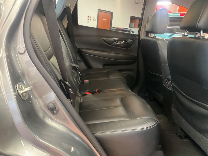 Nissan X-Trail 1.7 dCi Tekna — zdjęcie 14
