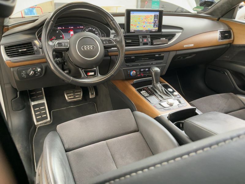Audi A7 Sportback 3.0 V6 TDI quattro — zdjęcie 12