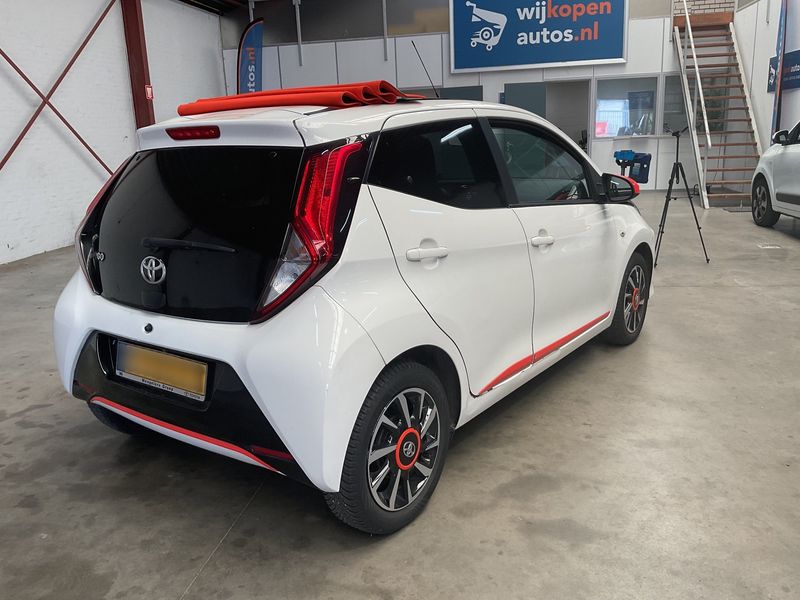 Toyota Aygo 1.0 VVT-i X-Cite — zdjęcie 6