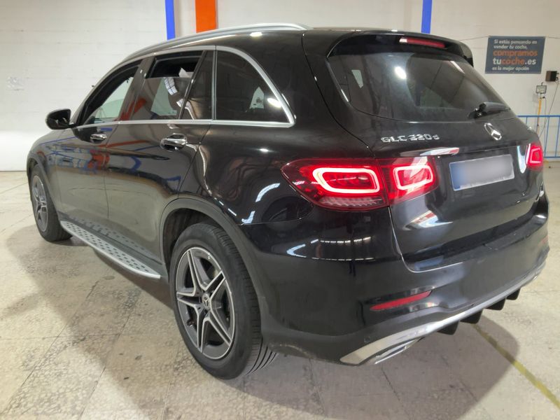 Mercedes-Benz GLC-Klasse GLC 220 d 4Matic AMG Line — zdjęcie 3