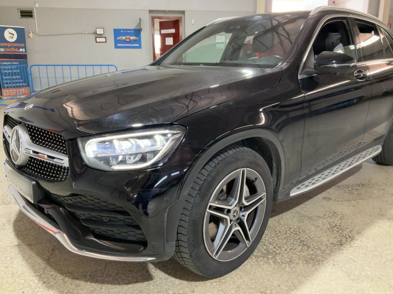 Mercedes-Benz GLC-Klasse GLC 220 d 4Matic AMG Line — zdjęcie 2