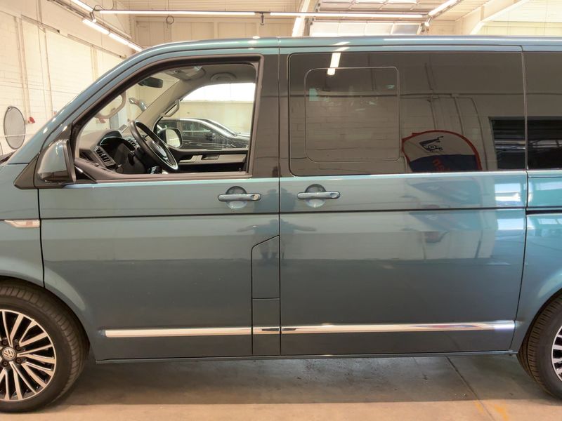 Volkswagen T6 Multivan 2.0 TDI Highline 4Motion — zdjęcie 4