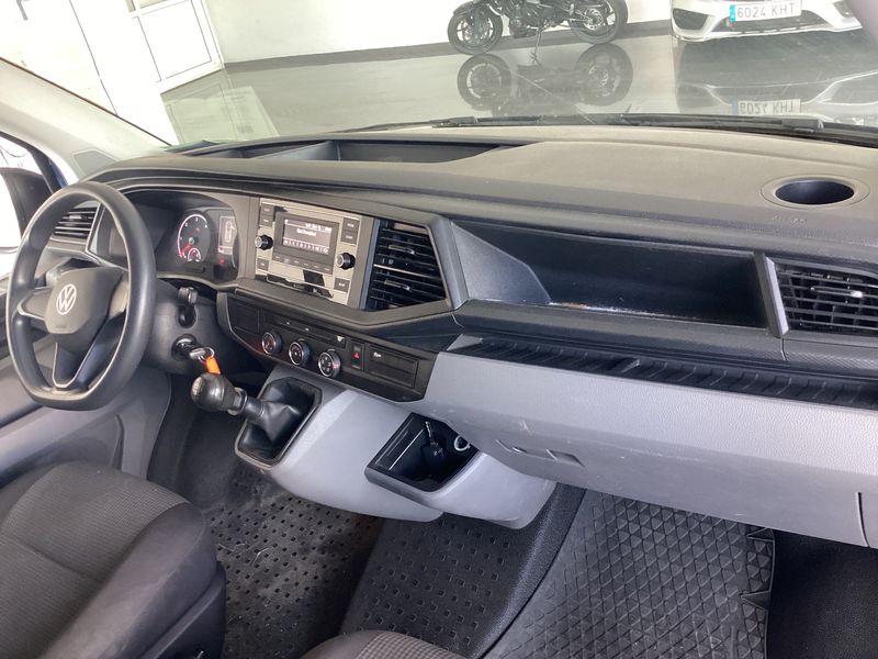 Volkswagen T6 Transporter 2.0 TDI Kasten FWD — zdjęcie 11