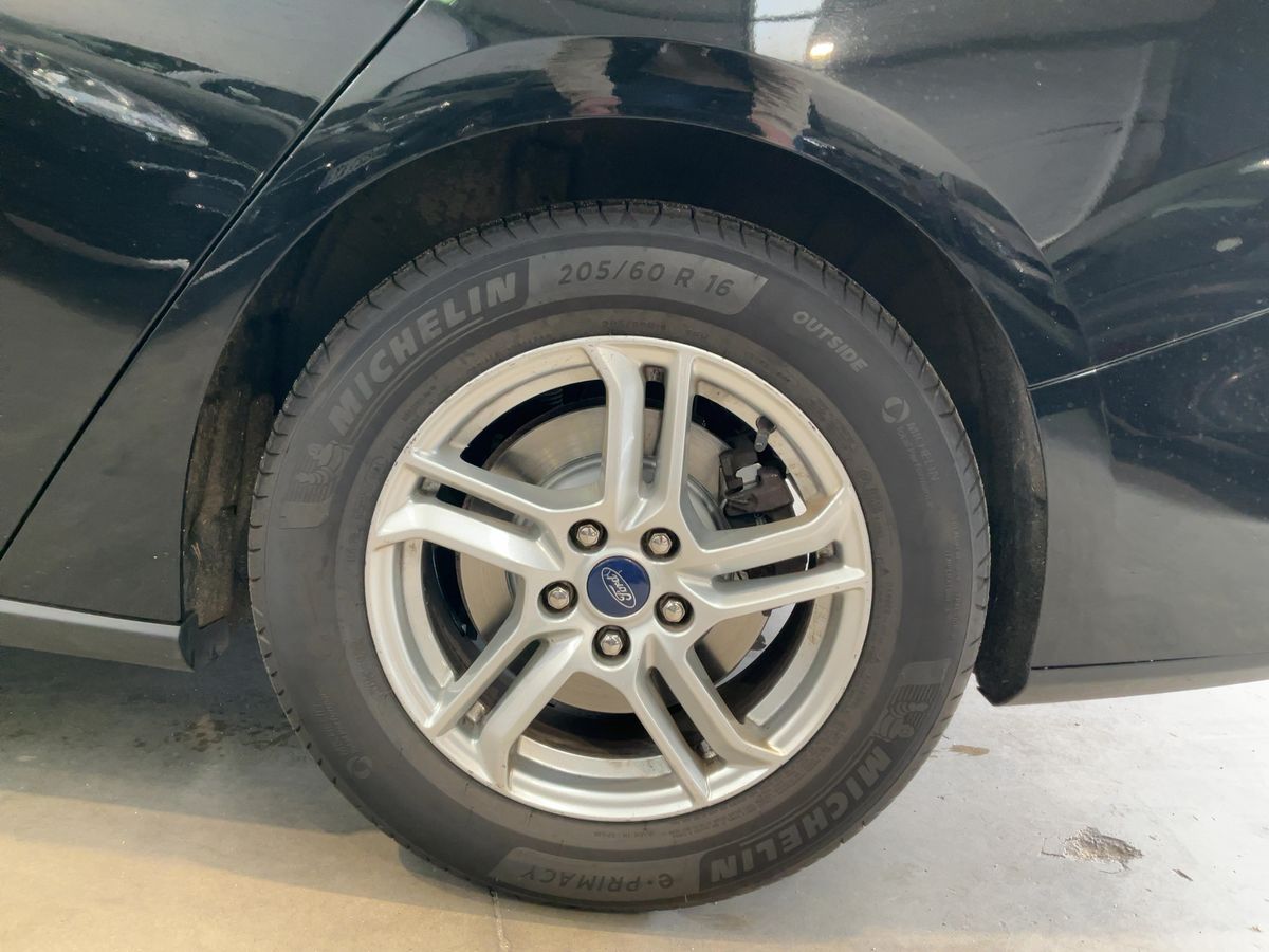 Ford Focus 2020 — photo 6