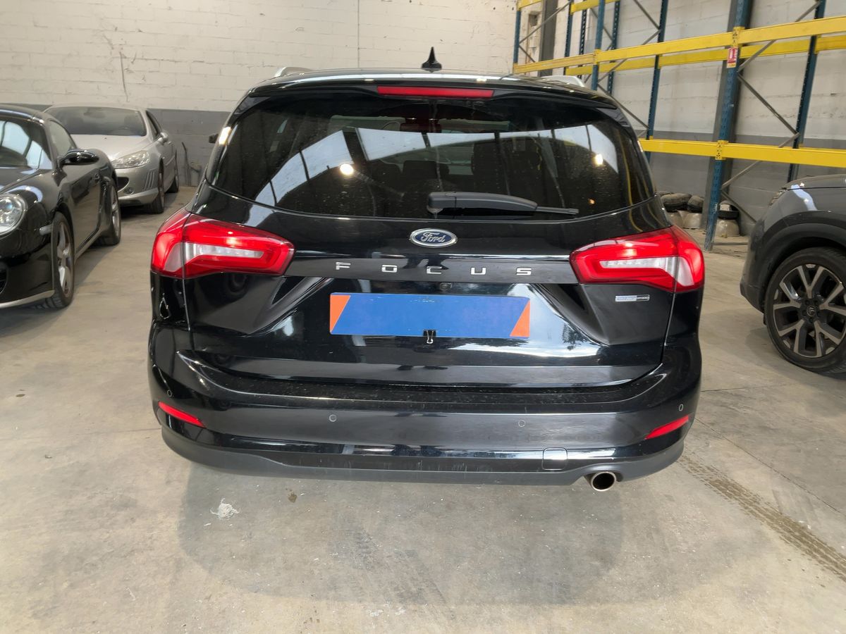 Ford Focus 2020 — photo 8