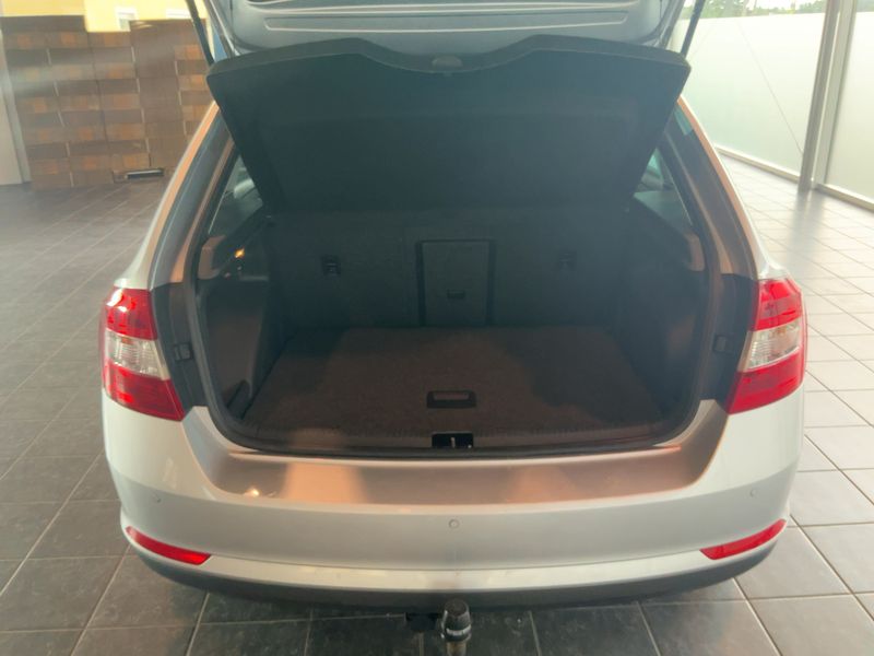 Skoda Rapid Spaceback 1.2 TSI Ambition — zdjęcie 10