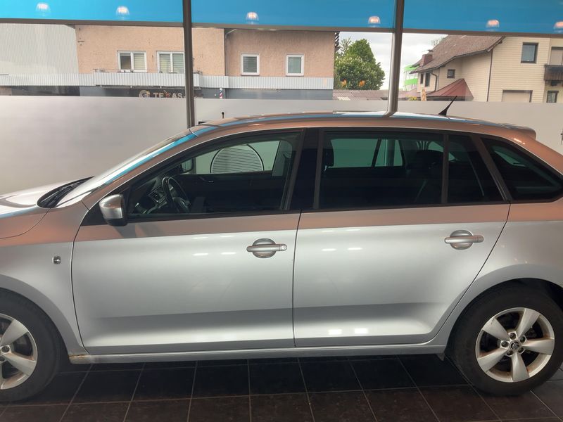 Skoda Rapid Spaceback 1.2 TSI Ambition — zdjęcie 4