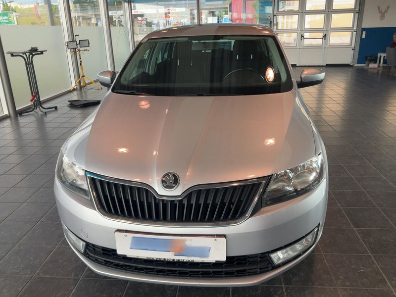 Skoda Rapid Spaceback 1.2 TSI Ambition — zdjęcie 9