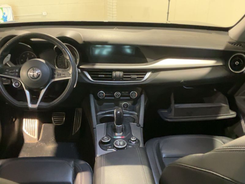 Alfa Romeo Stelvio 2.2 JTDM Executive Q4 — zdjęcie 12