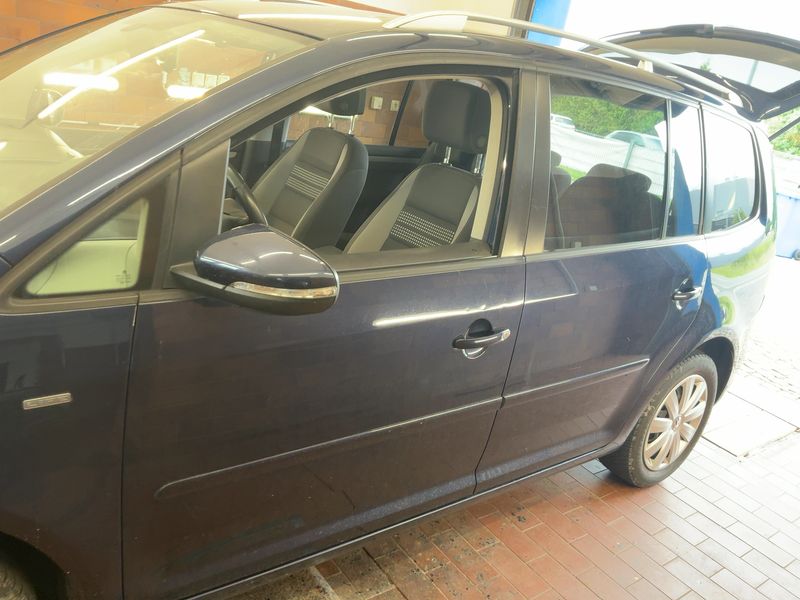 Volkswagen Touran 2.0 TDI Life BlueMotion Tech 2013 – снимка 4