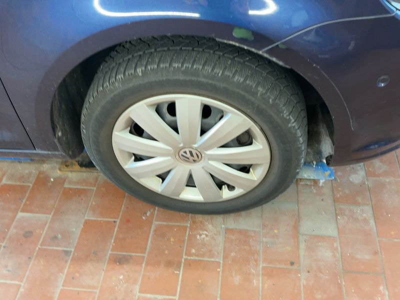 Volkswagen Touran 2.0 TDI Life BlueMotion Tech 2013 – снимка 11