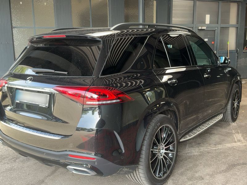 Mercedes-Benz GLE-Klasse GLE 400 d 4Matic AMG Line — zdjęcie 6
