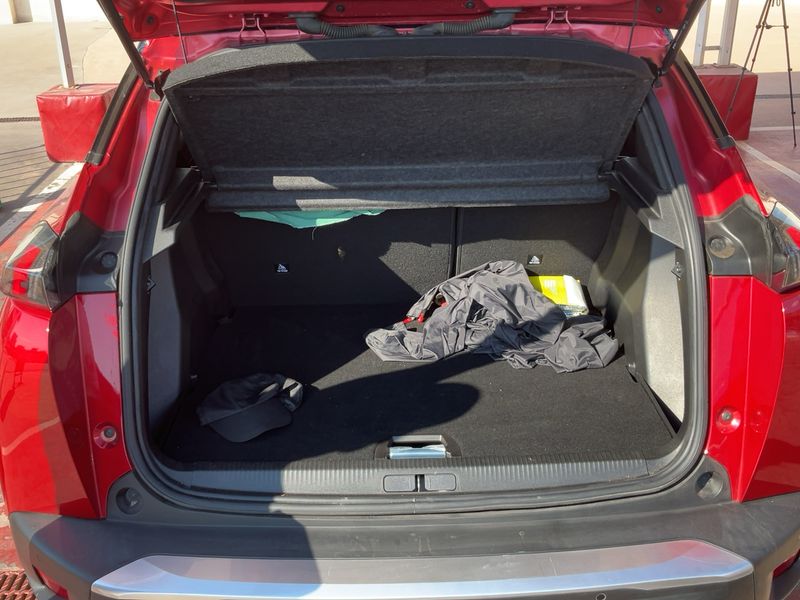 Peugeot 2008 1.2 PureTech GT 2022 – снимка 15