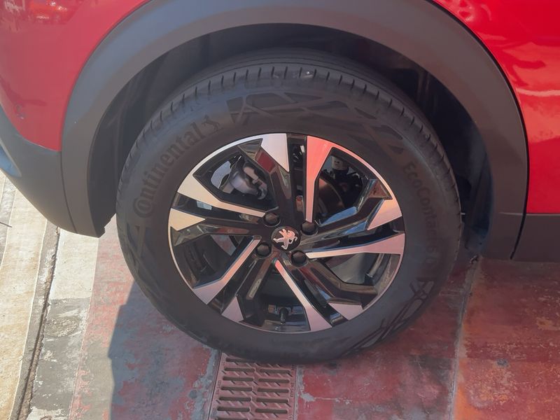 Peugeot 2008 1.2 PureTech GT 2022 – снимка 9