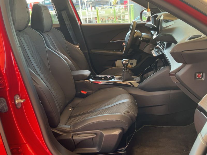 Peugeot 2008 1.2 PureTech GT 2022 – снимка 16
