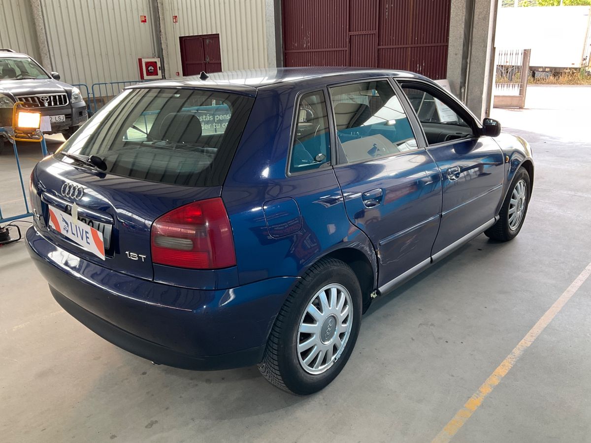Audi A3 1.8 Turbo Ambition