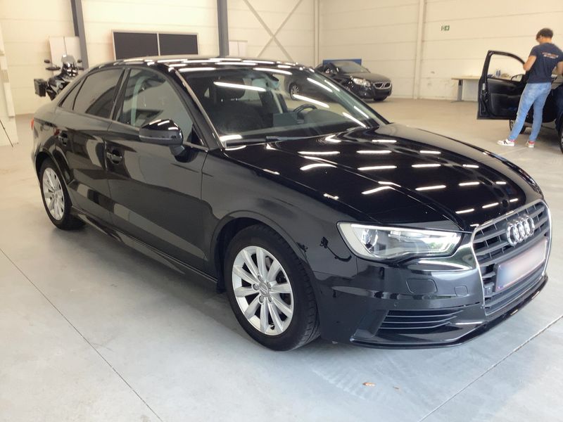 Audi A3 Limousine 1.6 TDI Attraction — zdjęcie 8