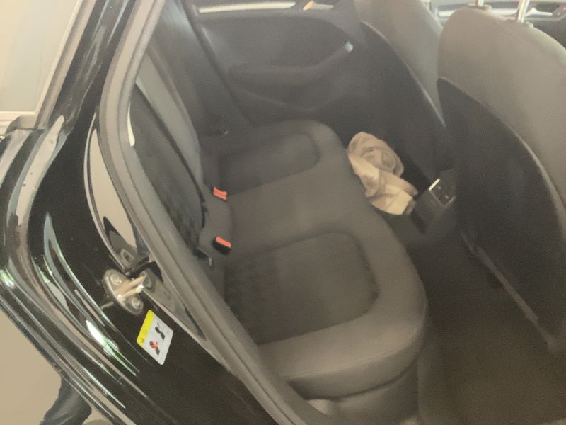 Audi A3 Limousine 1.6 TDI Attraction — zdjęcie 14