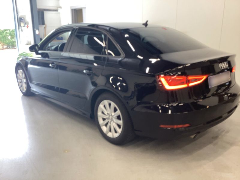 Audi A3 Limousine 1.6 TDI Attraction — zdjęcie 3