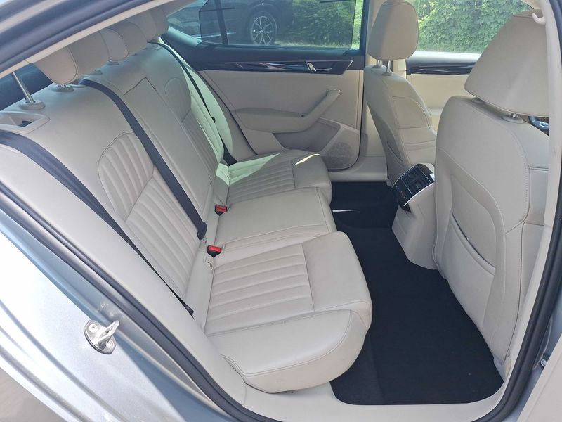 Skoda Superb 2.0 TSI L&K 4x4 — zdjęcie 14