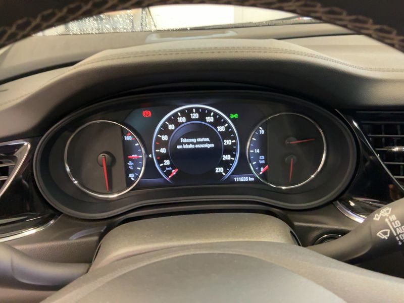 Opel Insignia Sports Tourer 2.0 SIDI Turbo Innovation 4x4 — zdjęcie 13