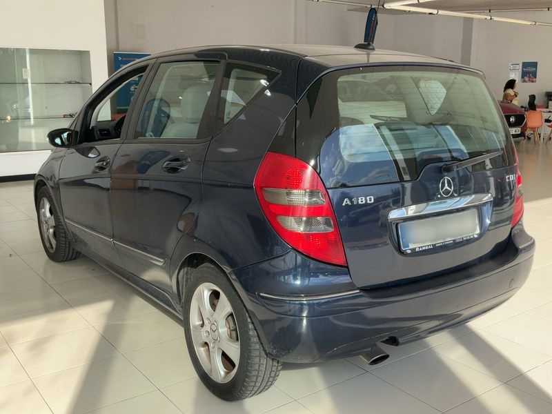 Mercedes-Benz A-Klasse A 180 CDI Avantgarde — zdjęcie 3