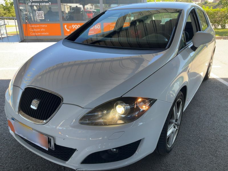 Seat Leon 1.6 TDI Style Copa — zdjęcie 1