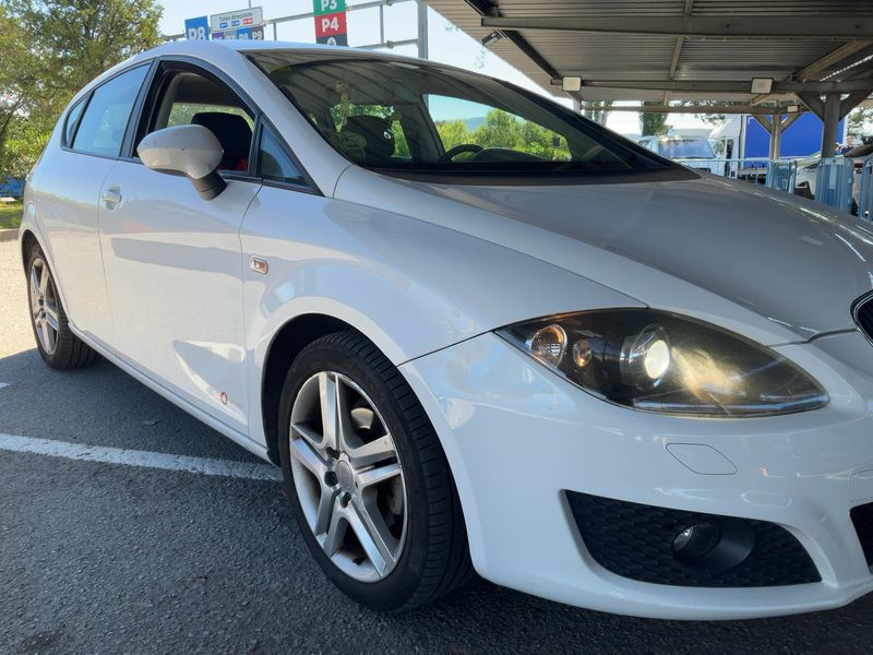 Seat Leon 1.6 TDI Style Copa — zdjęcie 8