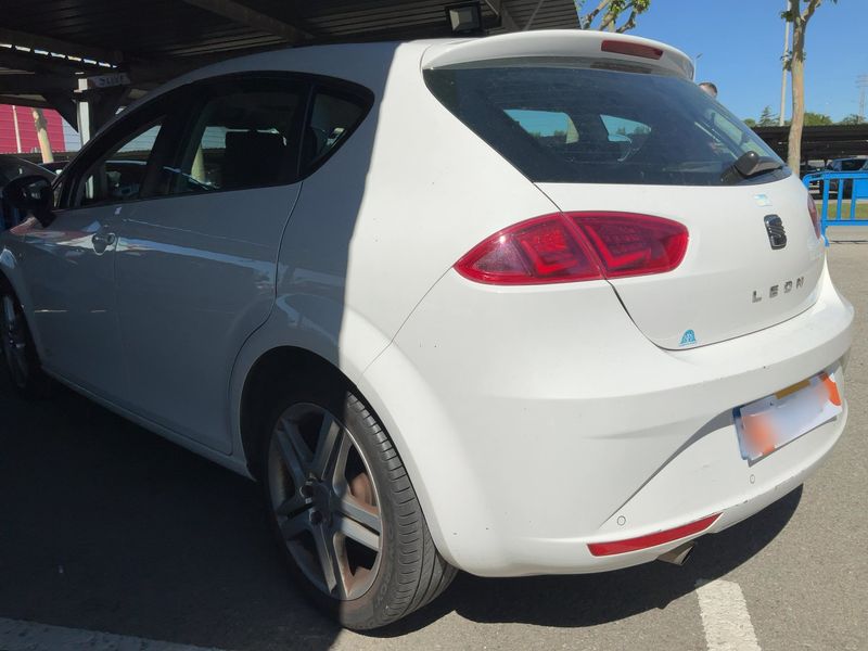 Seat Leon 1.6 TDI Style Copa — zdjęcie 3