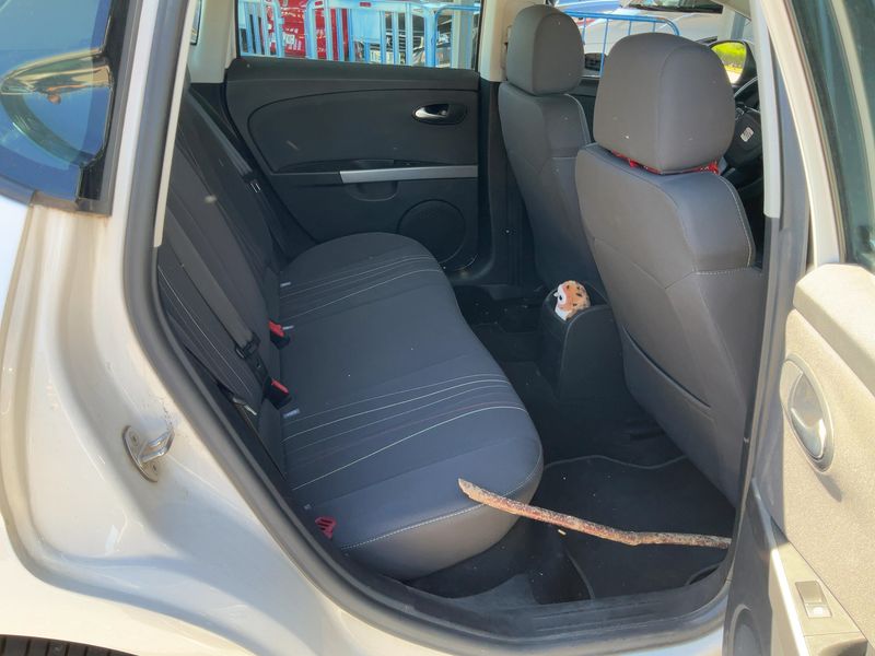 Seat Leon 1.6 TDI Style Copa — zdjęcie 14