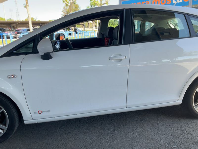 Seat Leon 1.6 TDI Style Copa — zdjęcie 4