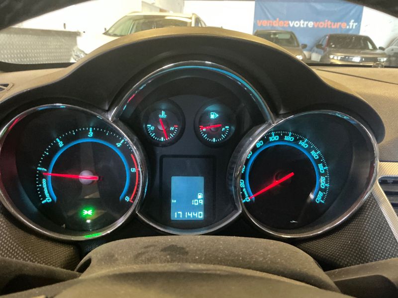 Chevrolet Cruze 2.0 Diesel LTZ — zdjęcie 4