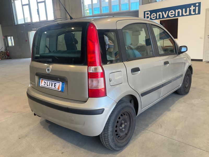 Fiat Panda 1.2 Emotion — zdjęcie 2