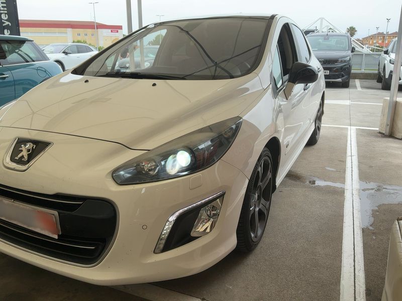 Peugeot 308 1.6 THP Allure 2012 – снимка 2
