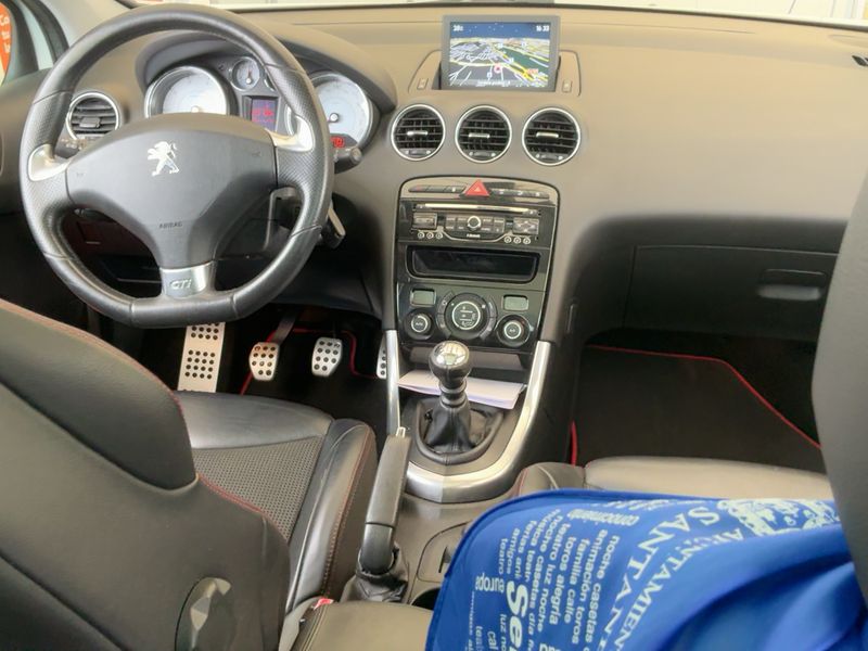 Peugeot 308 1.6 THP Allure 2012 – снимка 17