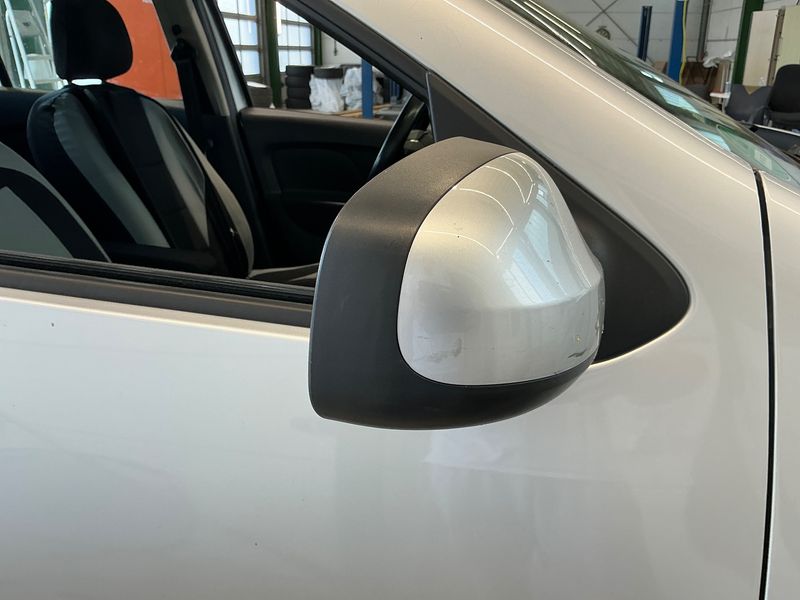Dacia Sandero 1.0 SCe Comfort 2018 – снимка 22