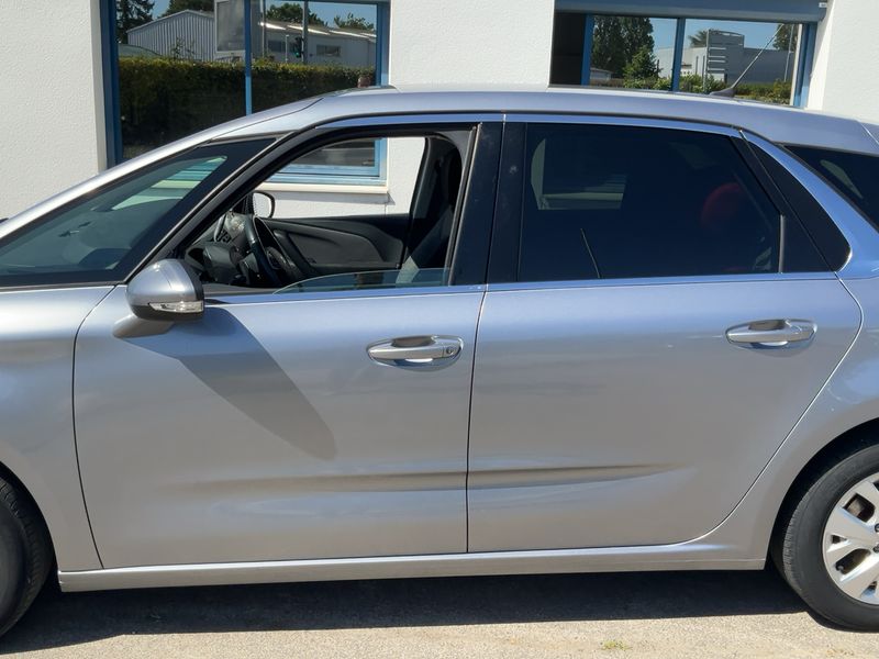 Citroen C4 Picasso 1.6 Blue-HDi Live — zdjęcie 4