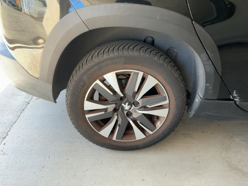 Peugeot 2008 1.2 PureTech Allure 2017 – снимка 9