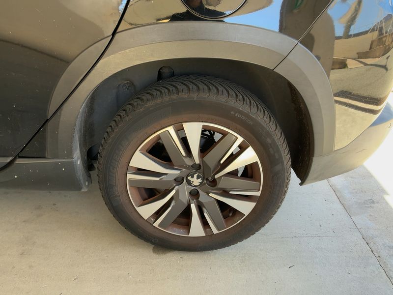 Peugeot 2008 1.2 PureTech Allure 2017 – снимка 5