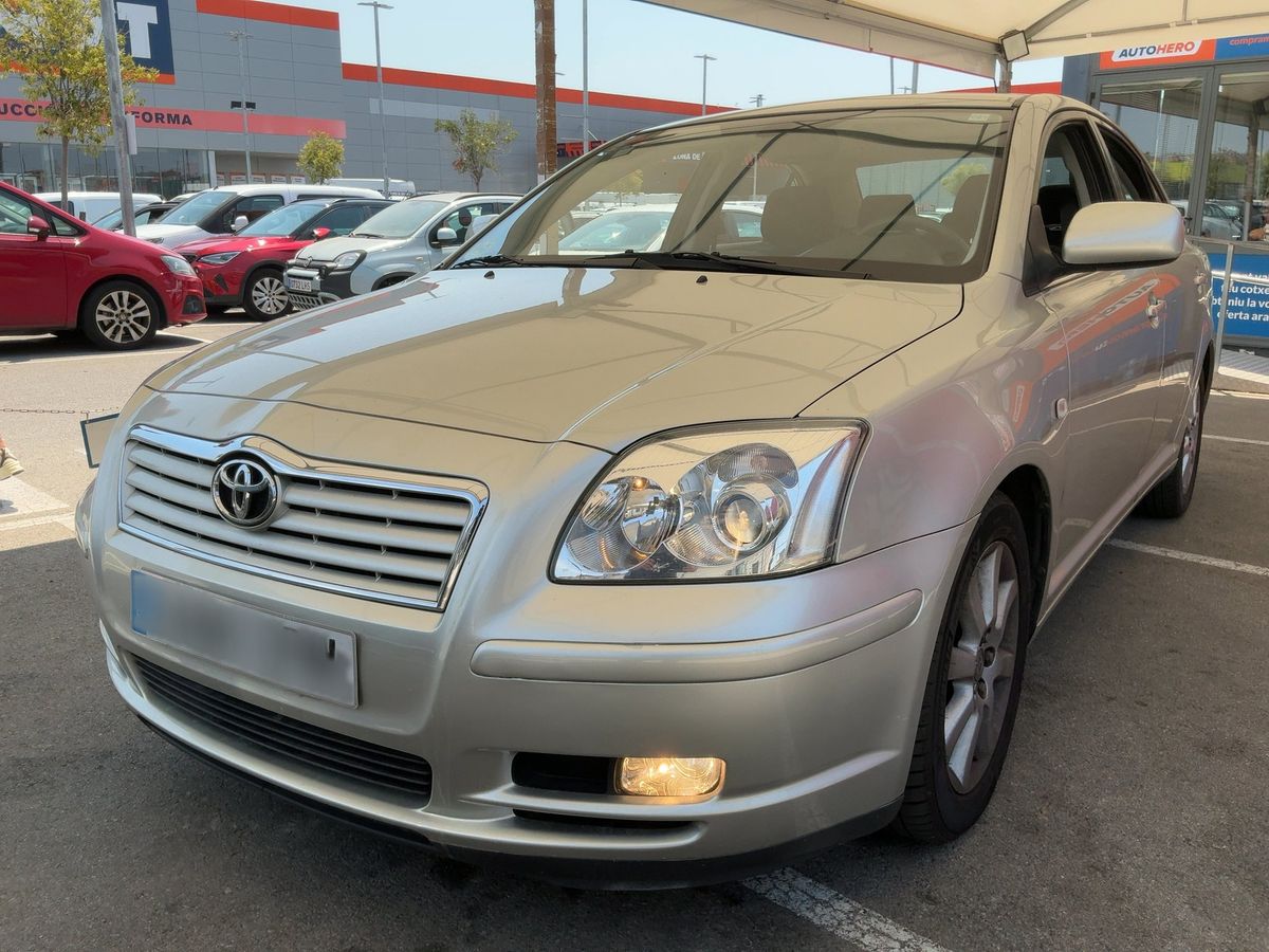 Toyota Avensis 2003