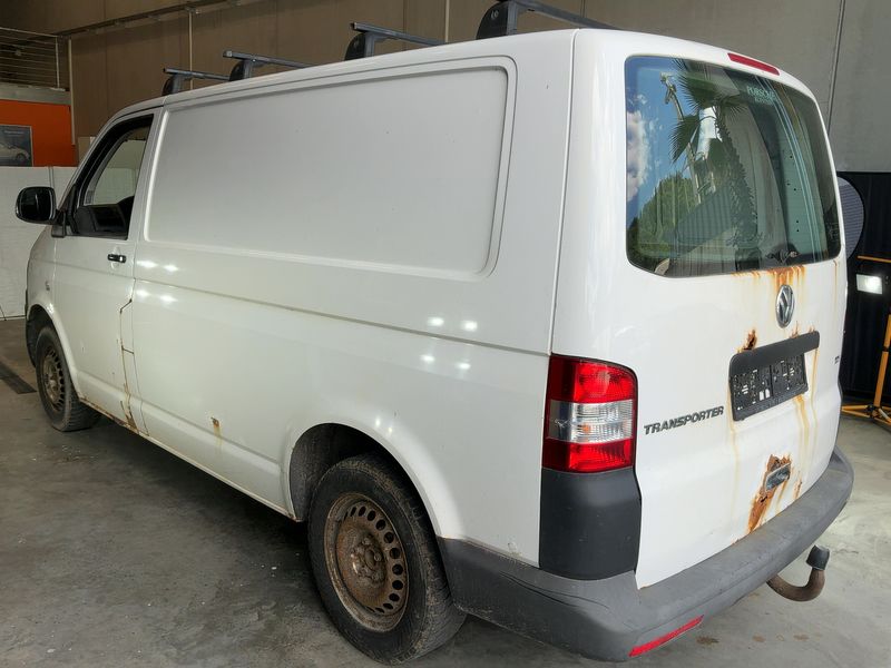Volkswagen T5 Transporter 2.0 TDI Kasten — zdjęcie 3