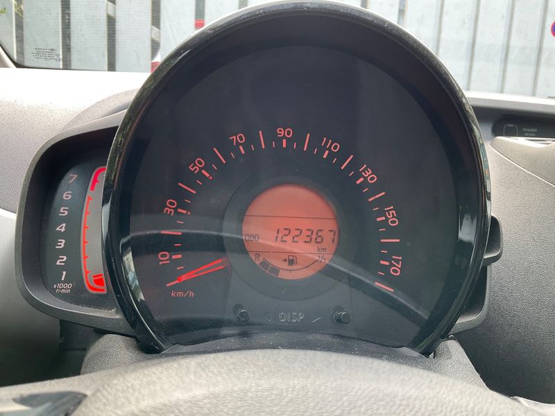 Citroen C1 1.2 VTi Shine — zdjęcie 4