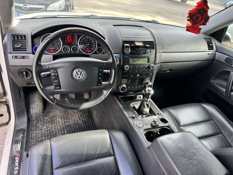 Volkswagen Touareg 2.5 TDI R5 Exclusive — zdjęcie 11