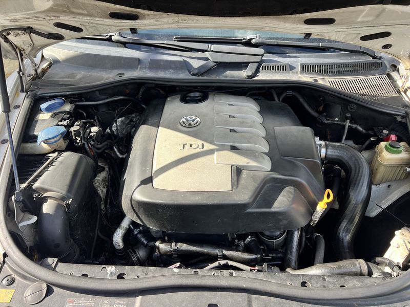 Volkswagen Touareg 2.5 TDI R5 Exclusive — zdjęcie 8
