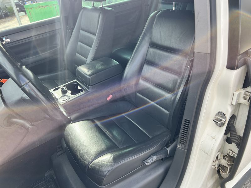 Volkswagen Touareg 2.5 TDI R5 Exclusive — zdjęcie 10