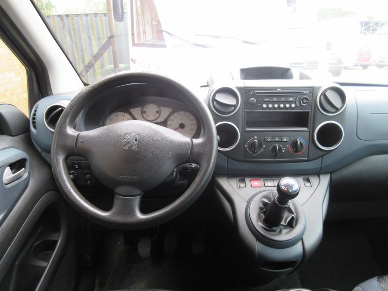 Peugeot Partner 1.6 HDi Tendance — zdjęcie 11
