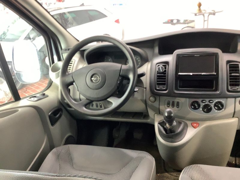 Opel Vivaro 2.0 CDTI Kombi L1H1 2,7t — zdjęcie 12