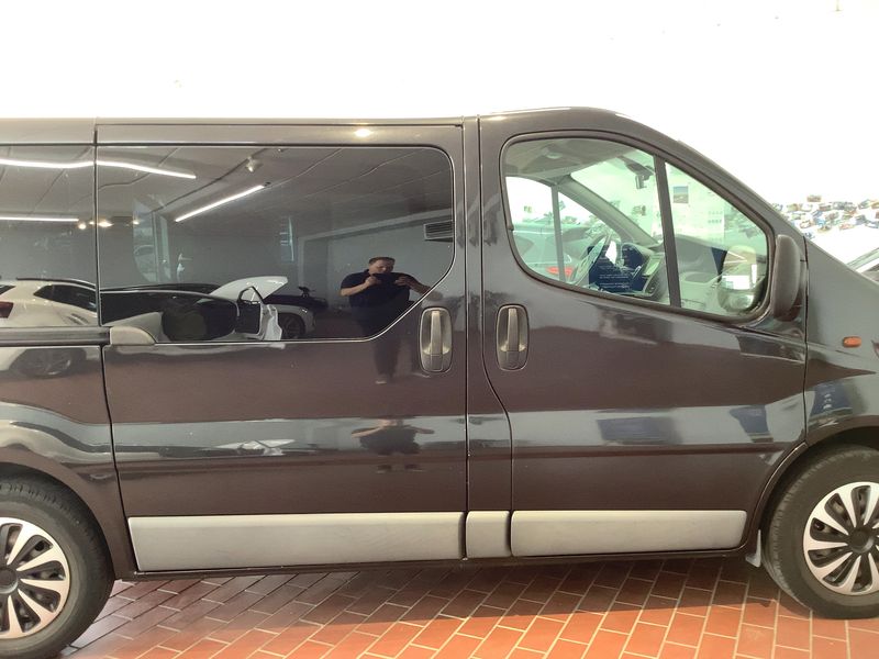 Opel Vivaro 2.0 CDTI Kombi L1H1 2,7t — zdjęcie 7